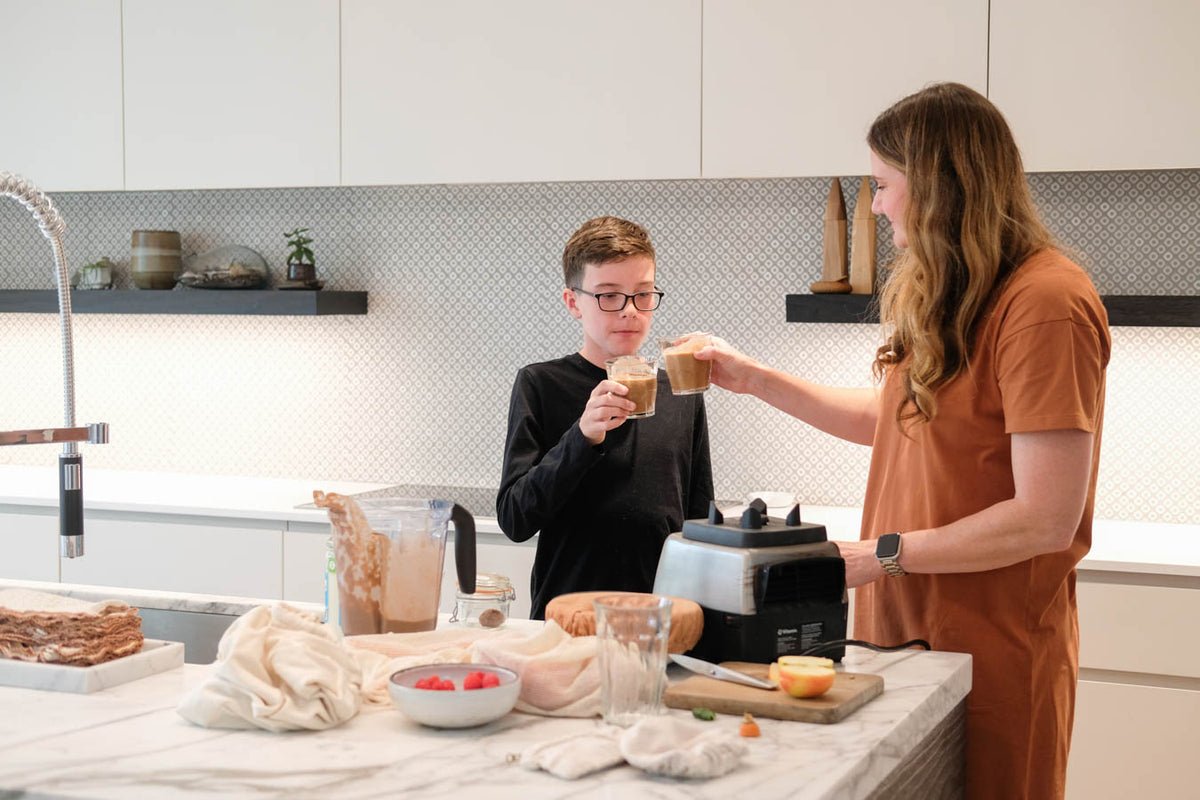 How to Blend the Perfect Smoothie with Whitney Thornburg