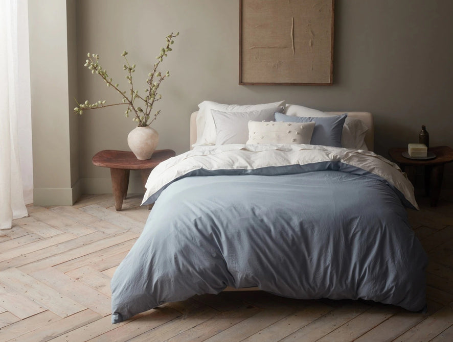 Organic Crinkled Percale™️ Duvet Cover | Steel Blue/Undyed w/Indigo-Mid Gray Reversible