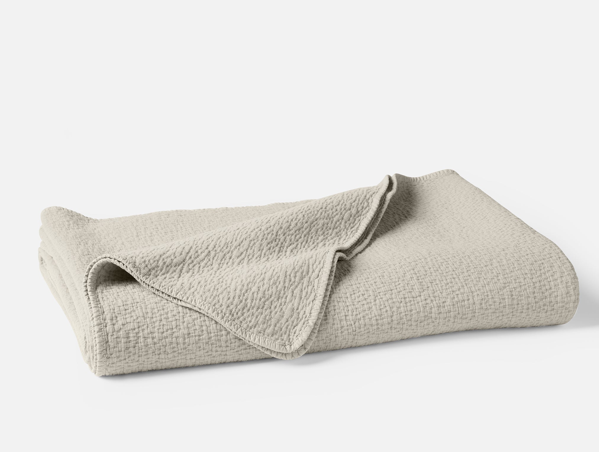 Cascade Organic Matelasse Coverlet – Coyuchi