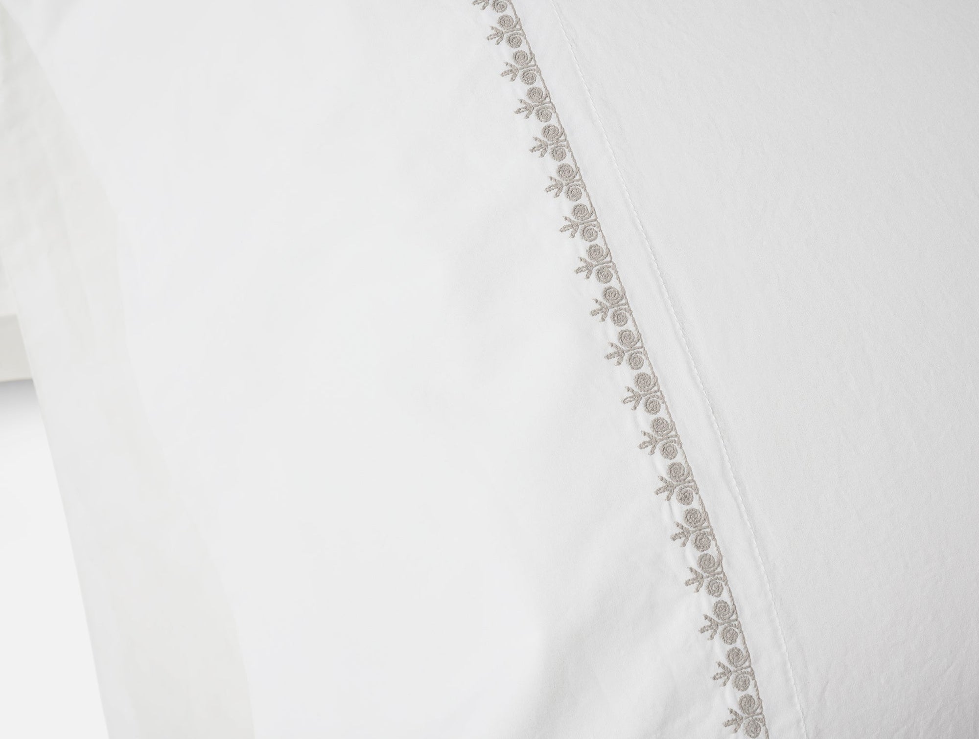 Floret Embroidered Organic Sheet Set - Coyuchi