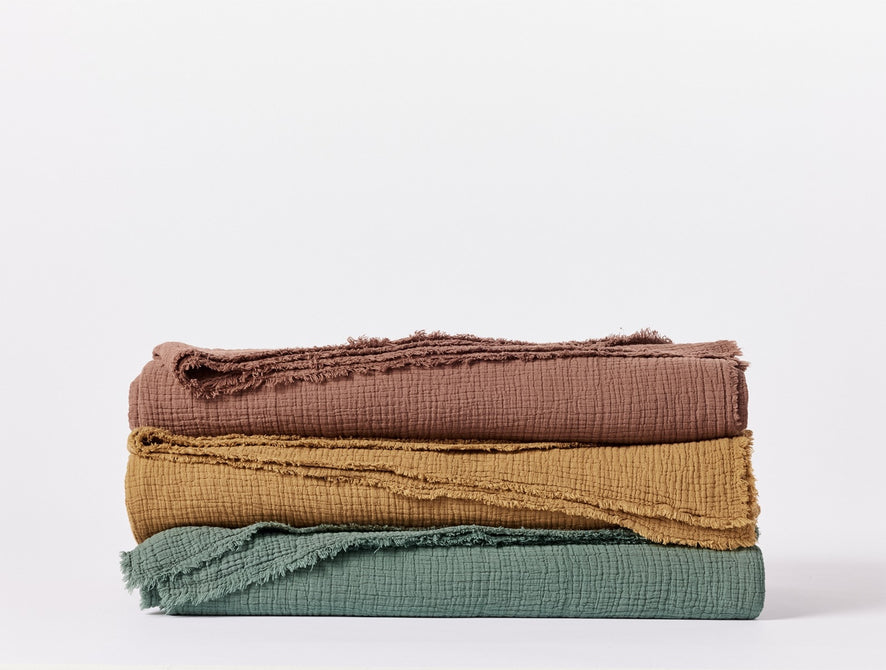 Topanga Matelasse Organic Blanket Swatch  | Redwood