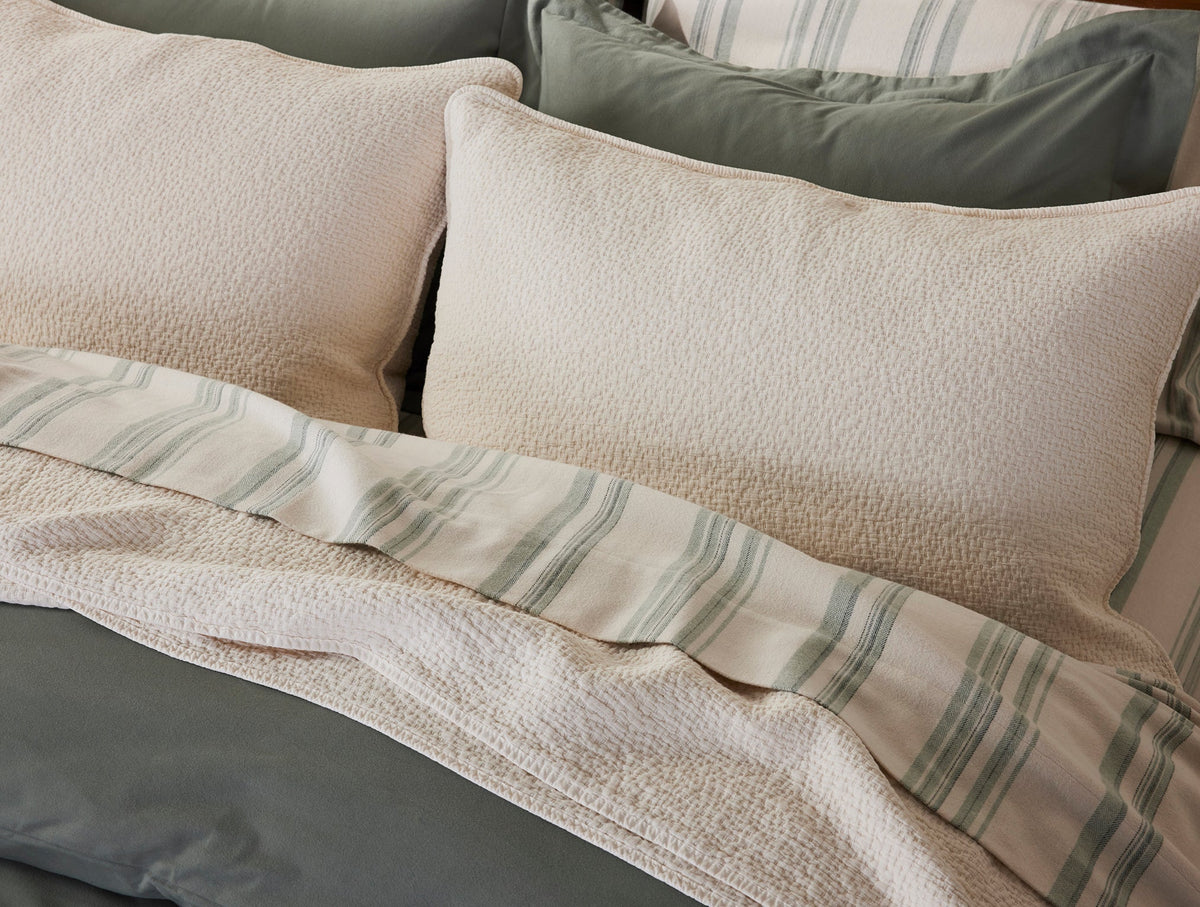 Cascade Organic Matelasse Coverlet - Renewed