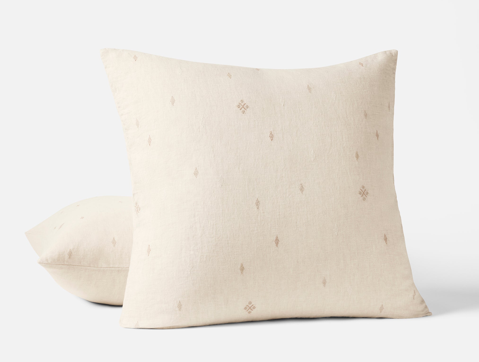 Coyuchi Cambria Embroidered Linen Sham - Thumbnail 3