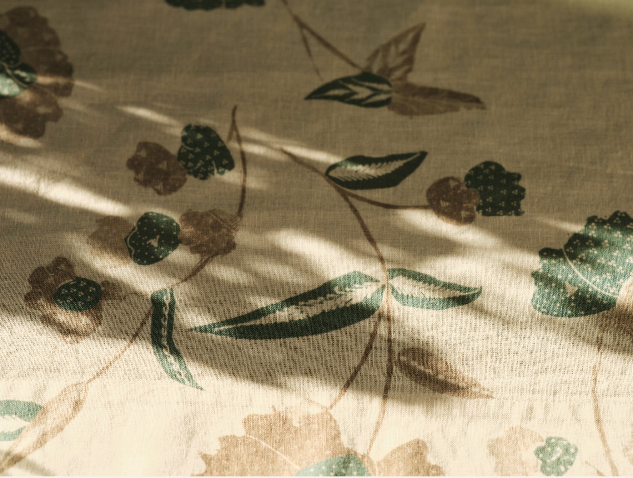 Aurora Print Table Runner – Coyuchi
