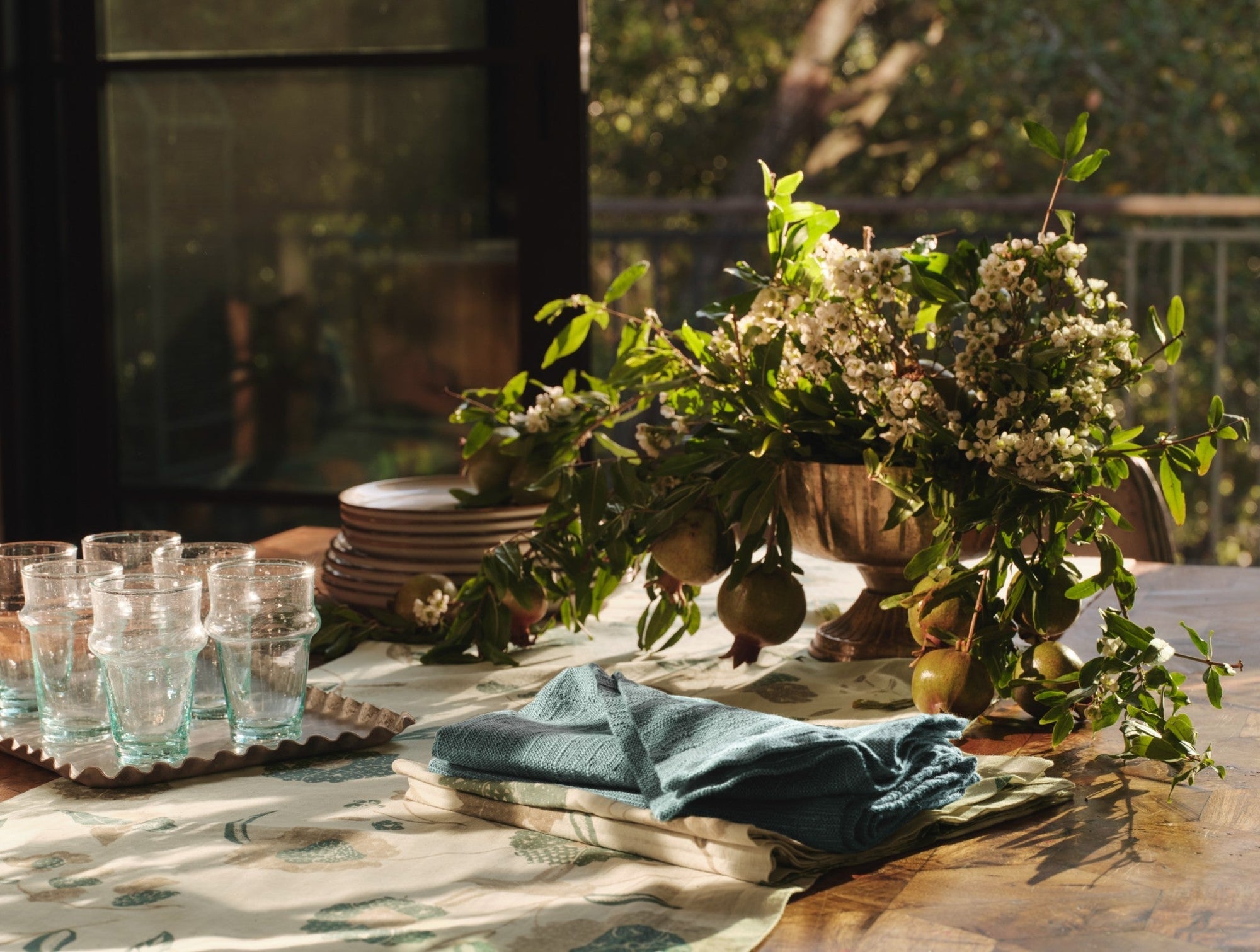 Toro Canyon Organic Runner + Napkin Set