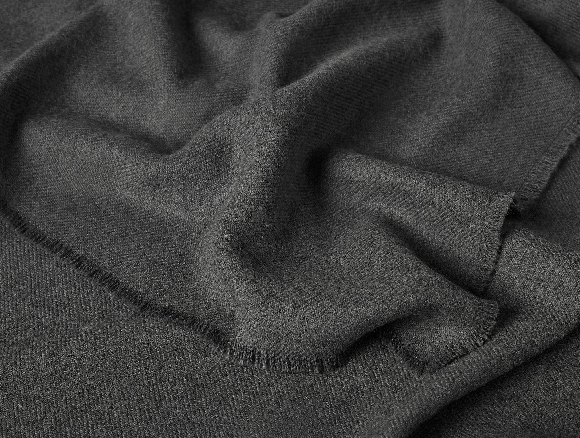 Coyuchi Pacaya Alpaca Throw - Thumbnail 3