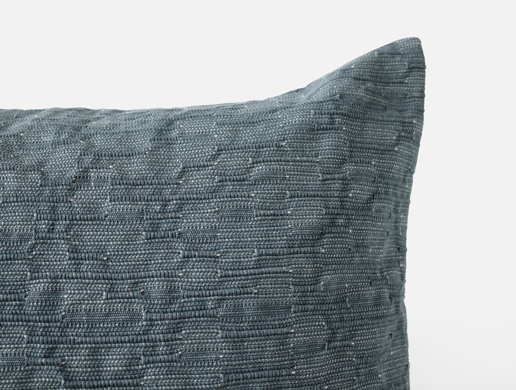 Coyuchi Canyon Pillow Cover - Thumbnail 5