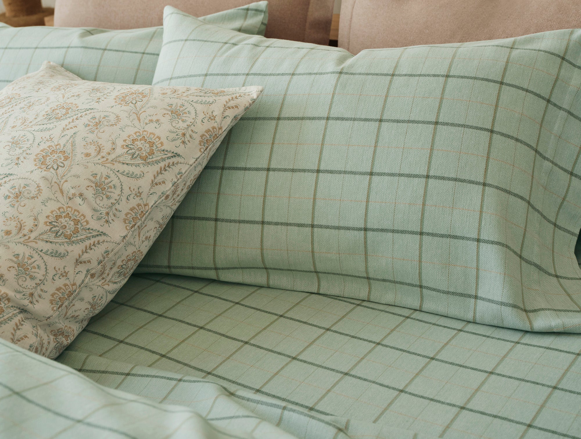 Cloud Brushed™ Organic Flannel Sheet Set