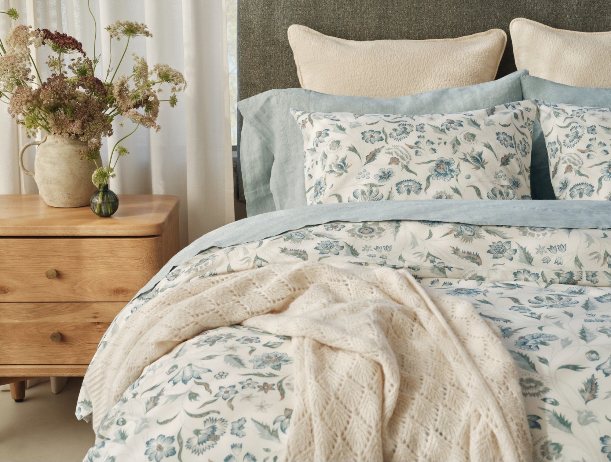 Viola Organic Print Duvet Set