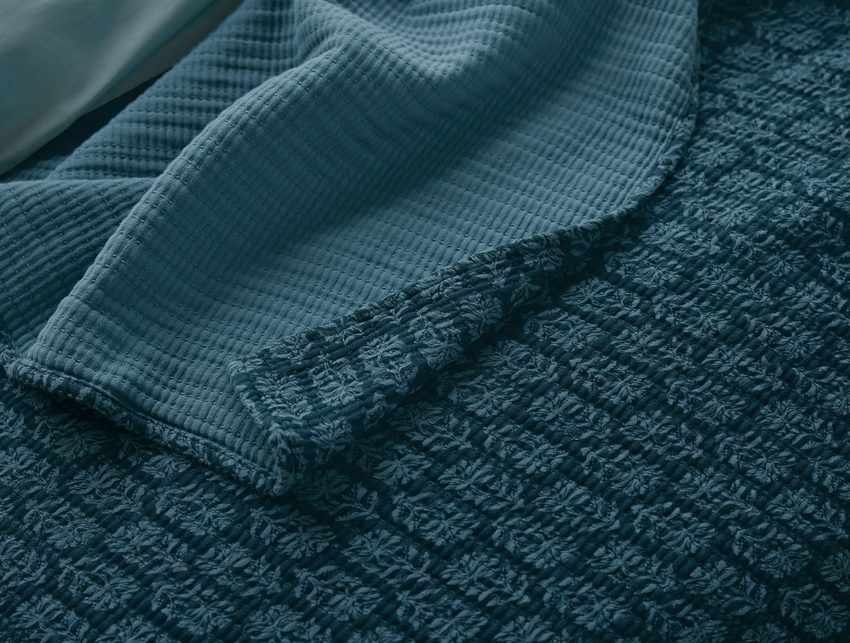 Mirada Organic Matelasse Coverlet