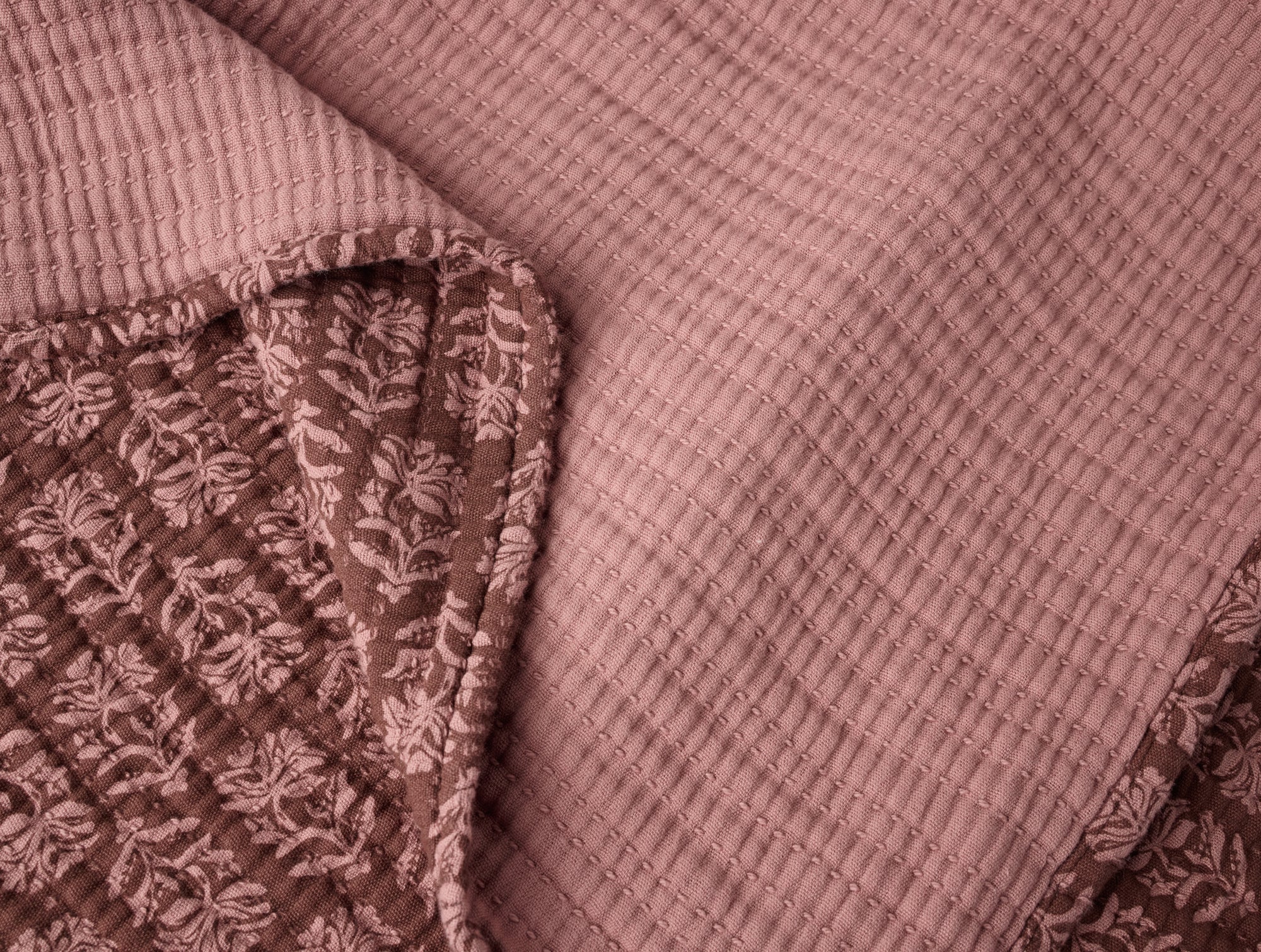 Mirada Organic Matelasse Throw