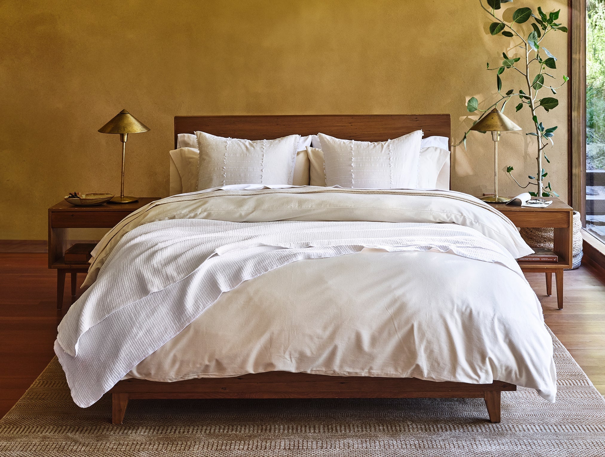 Coyuchi Cloud Brushed Flannel Duvet Cover - Thumbnail 4