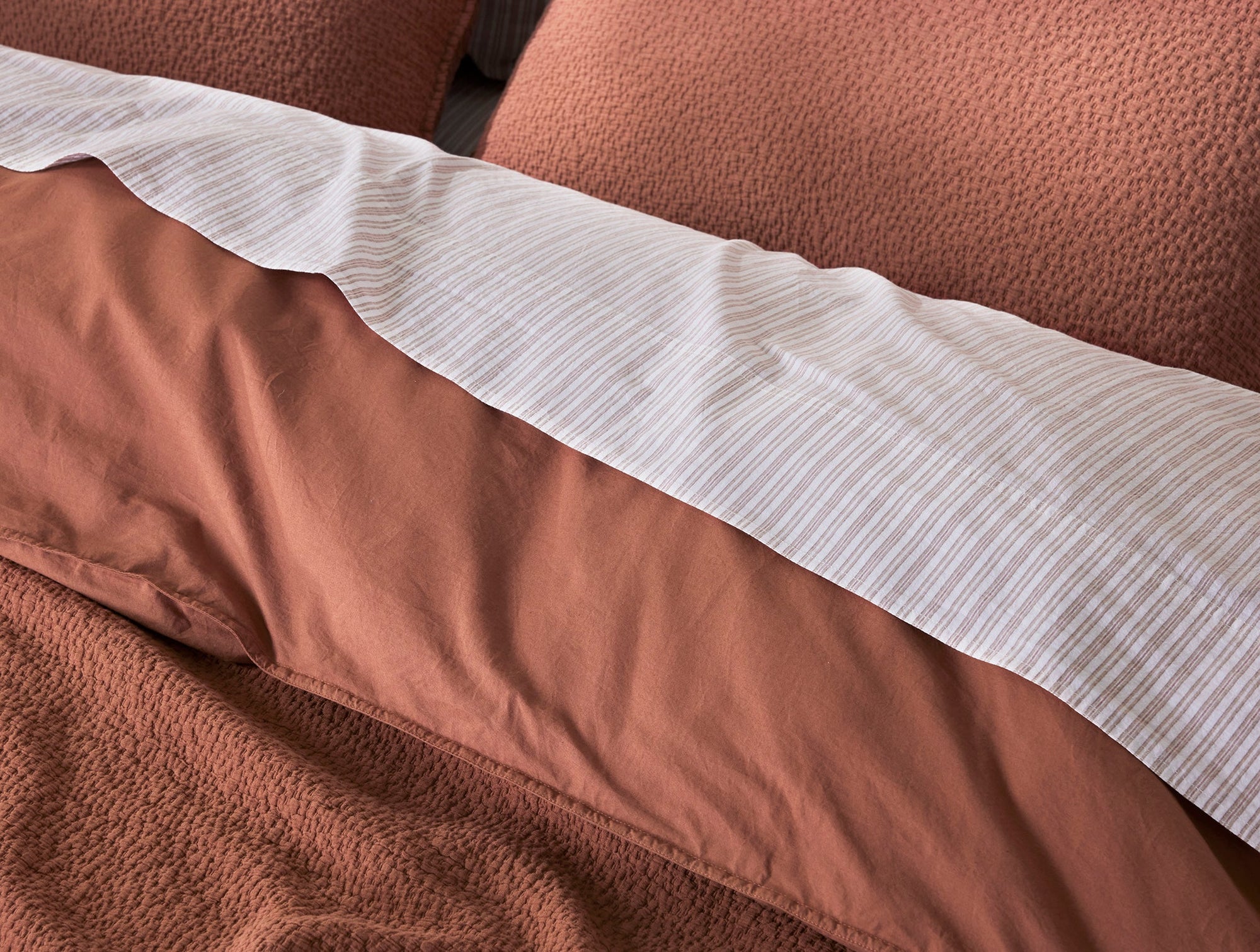 Organic Crinkled Percale™ Minimalist Bed Bundle