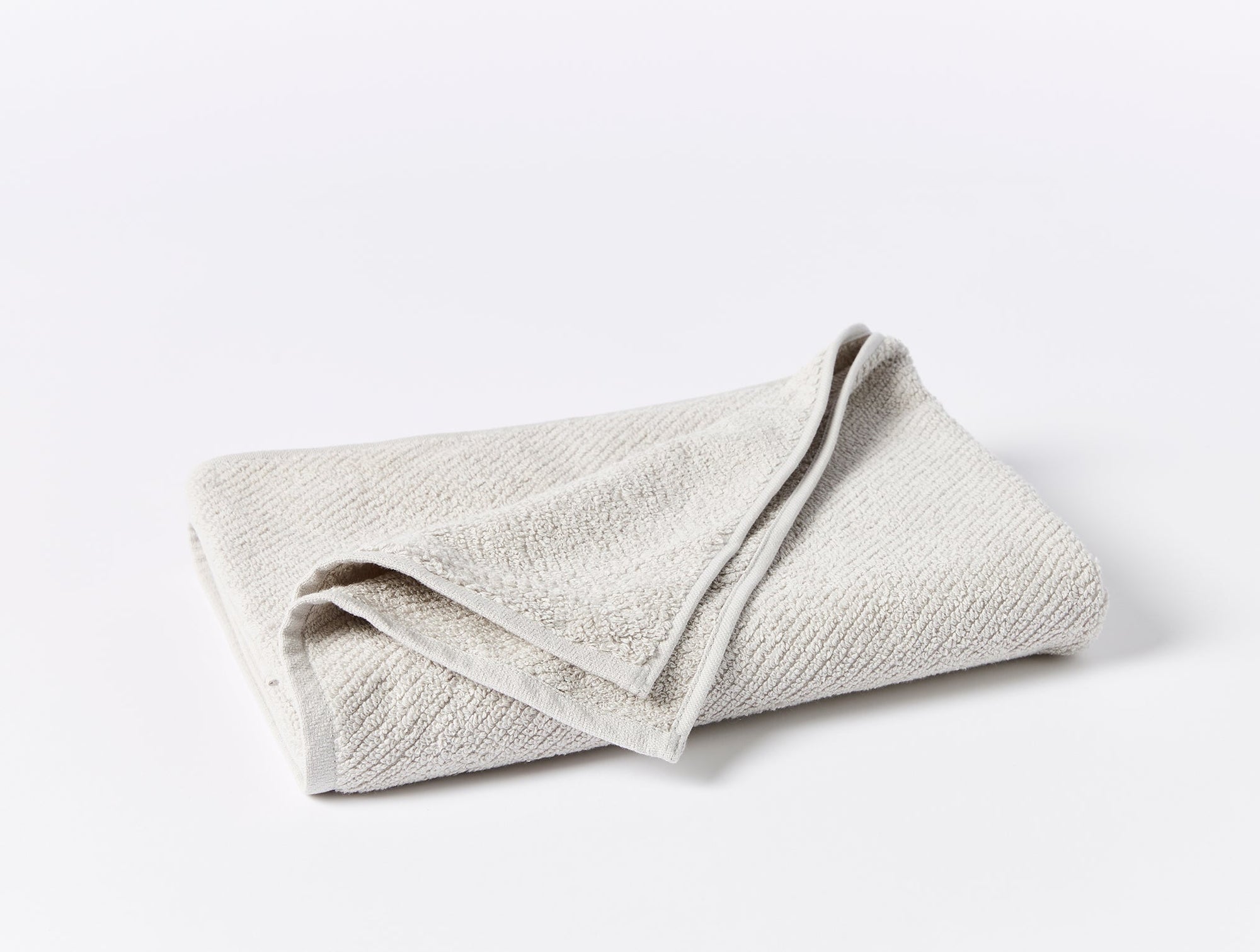 Wholesale Plain White Combed Effect Hotel Towels Manufacturer