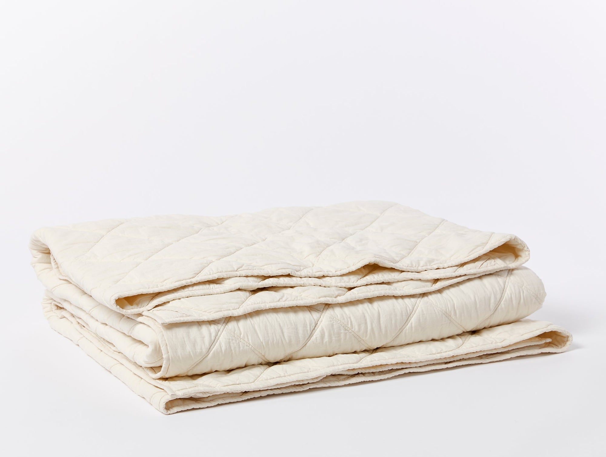 Diamond-Stitched Organic Cotton Comforter - Renewed
