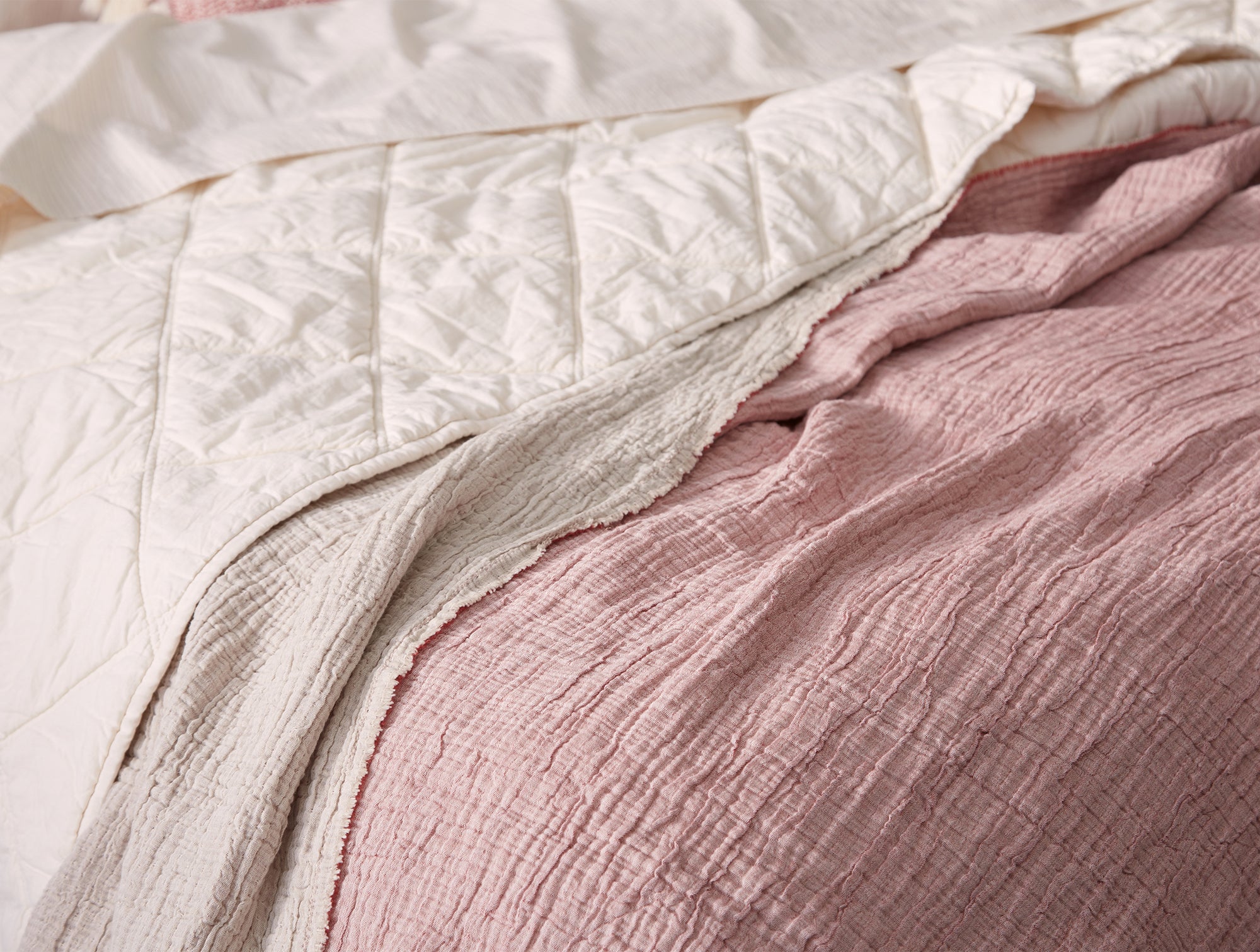 Topanga Organic Matelasse Striped Throw