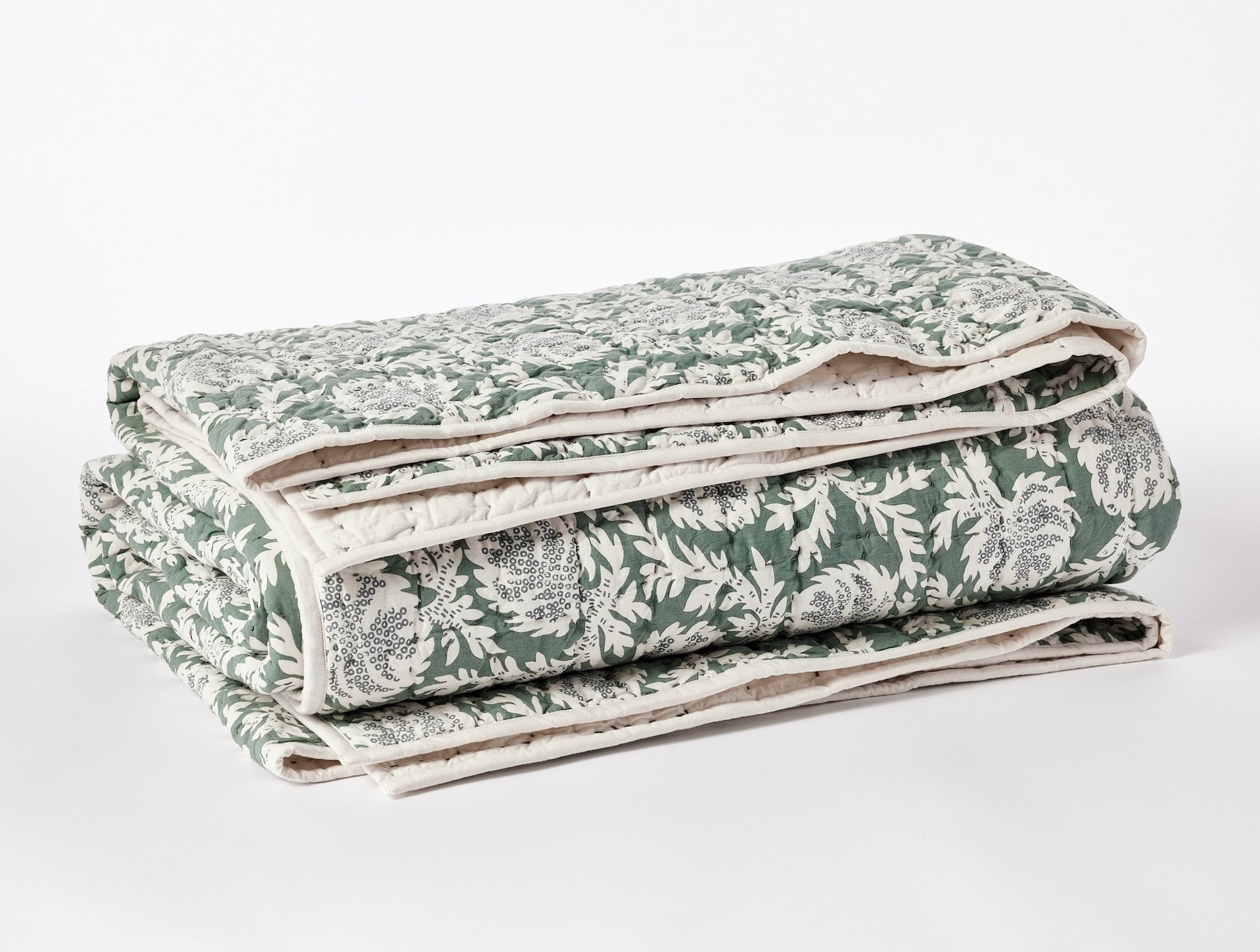 Robles Handstitched Organic Quilt || Coyuchi