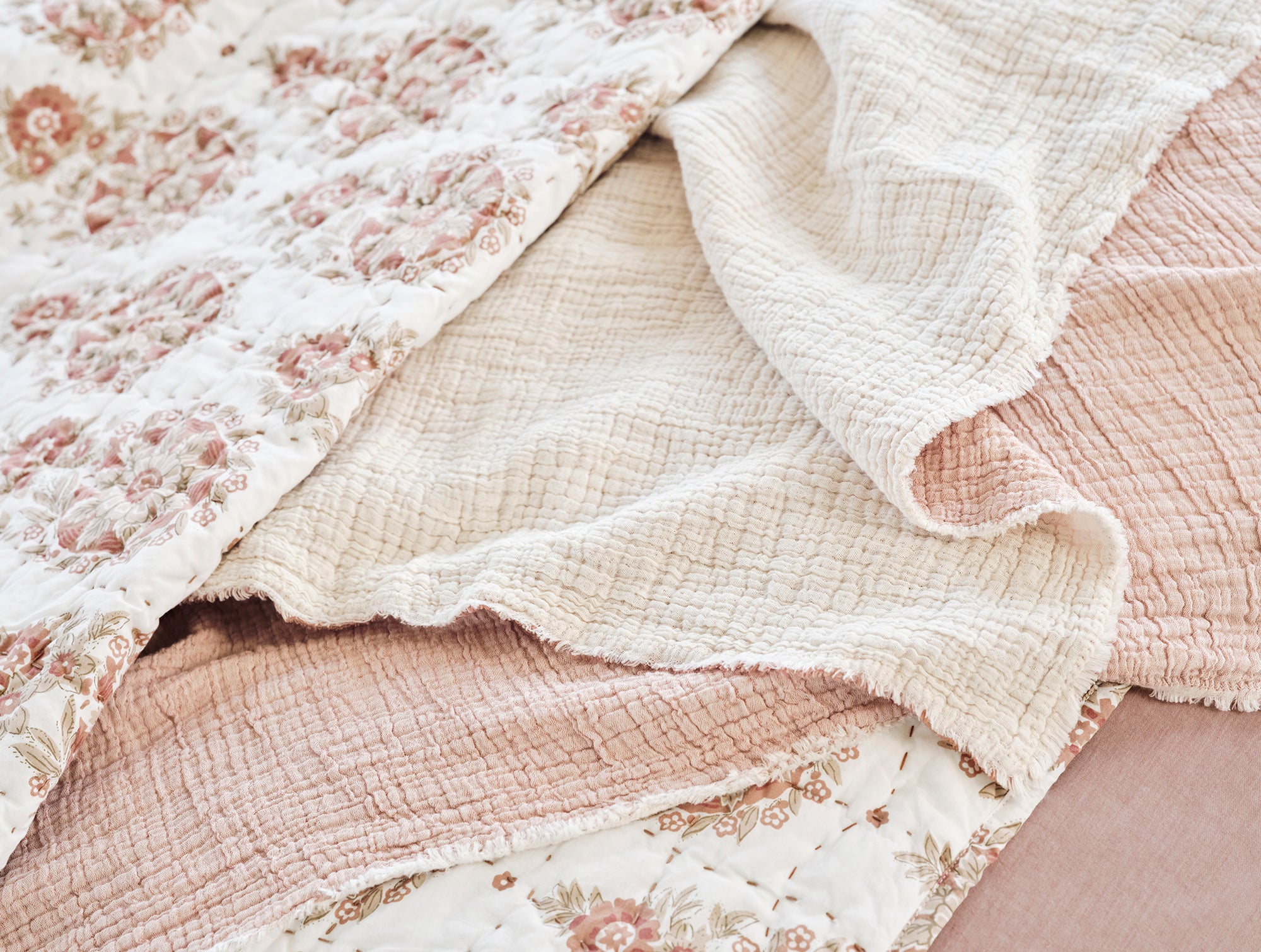 Topanga Organic Matelasse Blanket