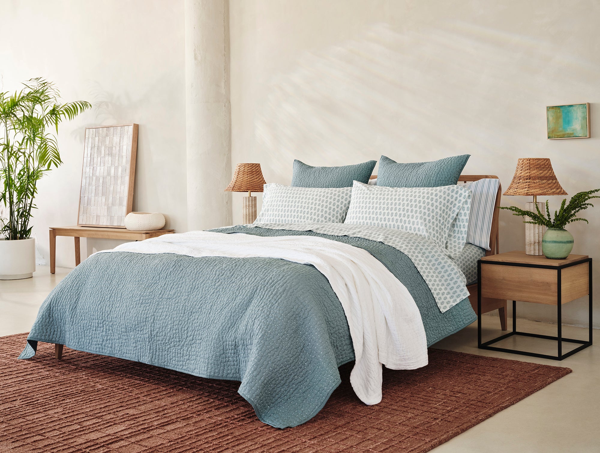 Pebbled Handstitched Quilt Set