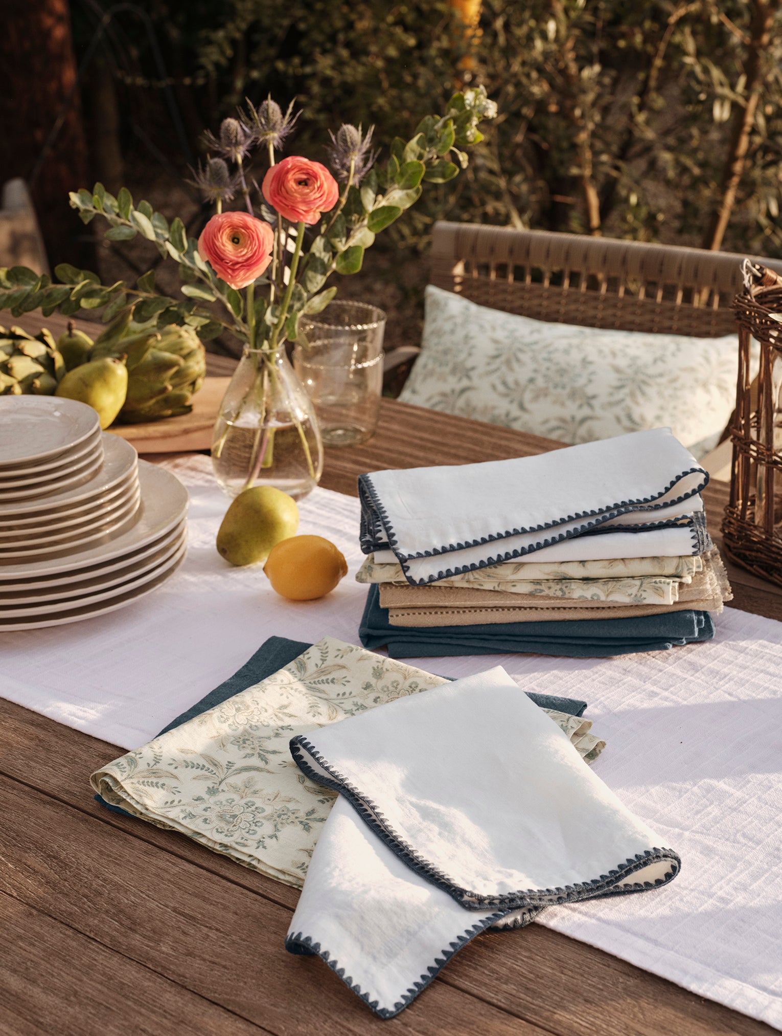Marguerite Organic Print Napkins, Set of 4 - Coyuchi 