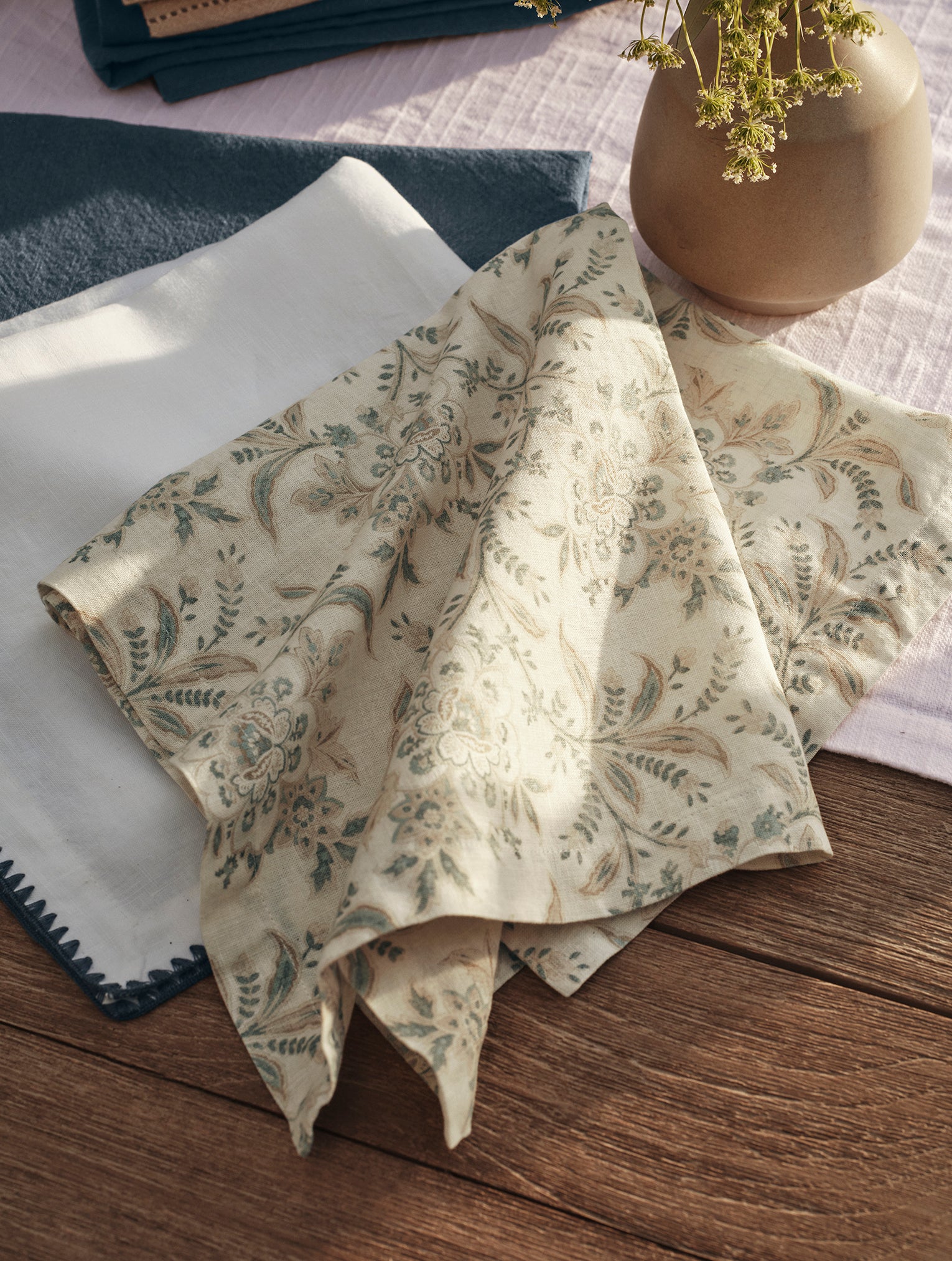 Marguerite Organic Print Napkins, Set of 4 - Coyuchi 