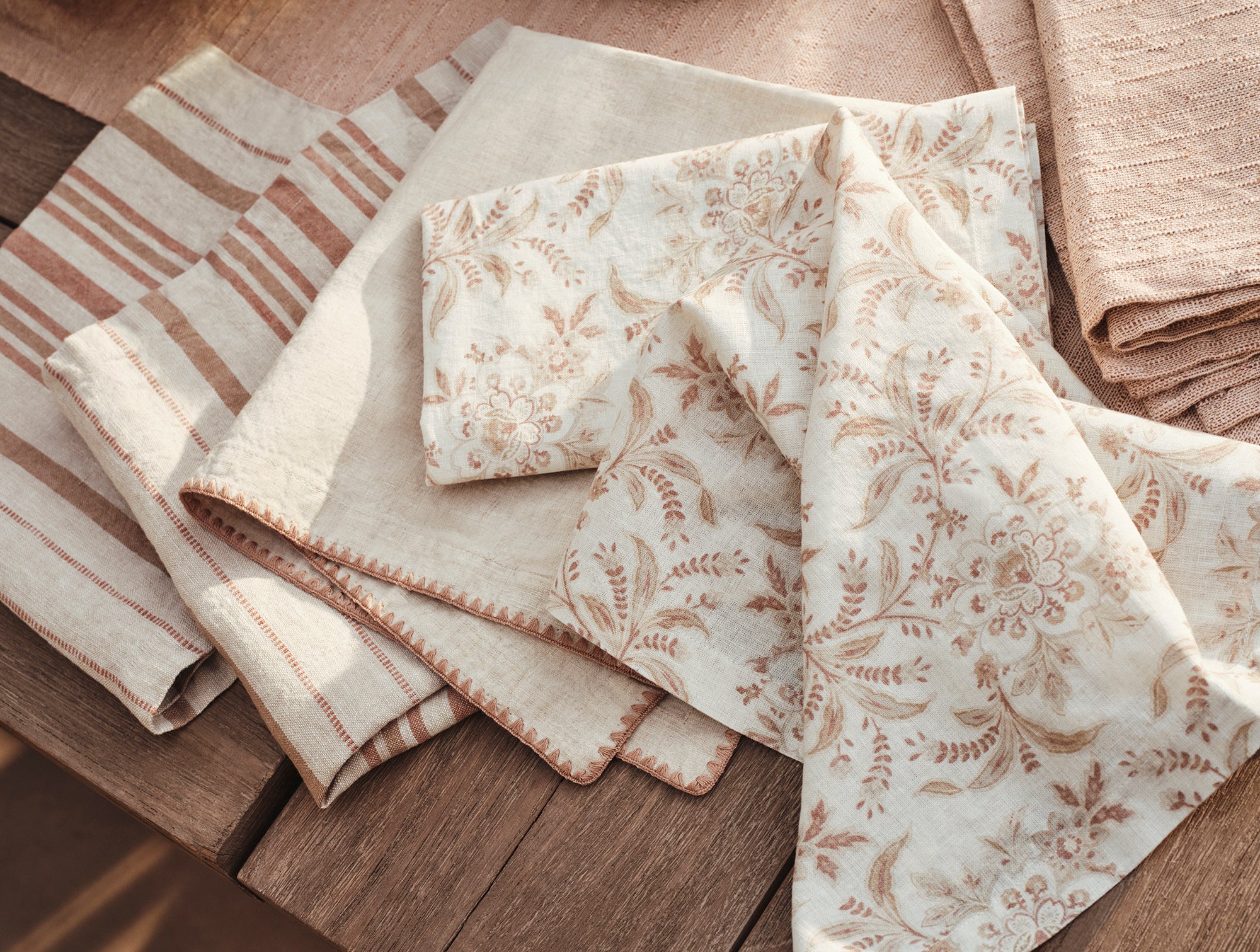 Marguerite Organic Print Napkins, Set of 4 - Coyuchi 