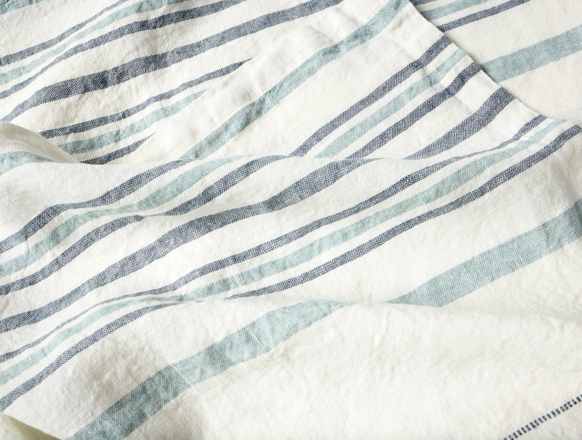 Mojave Organic Linen Throw - Coyuchi 