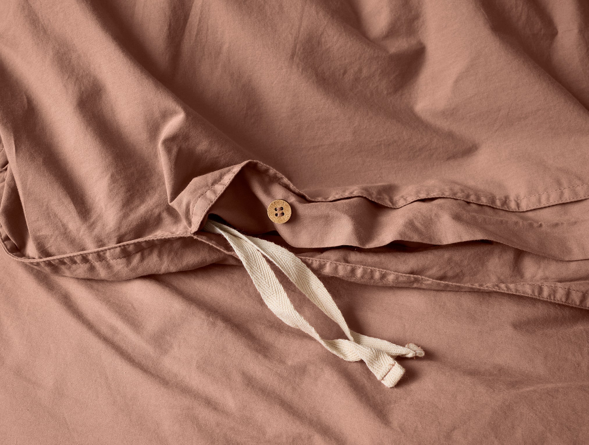Coyuchi Crinkled Percale Duvet Cover - Thumbnail 2