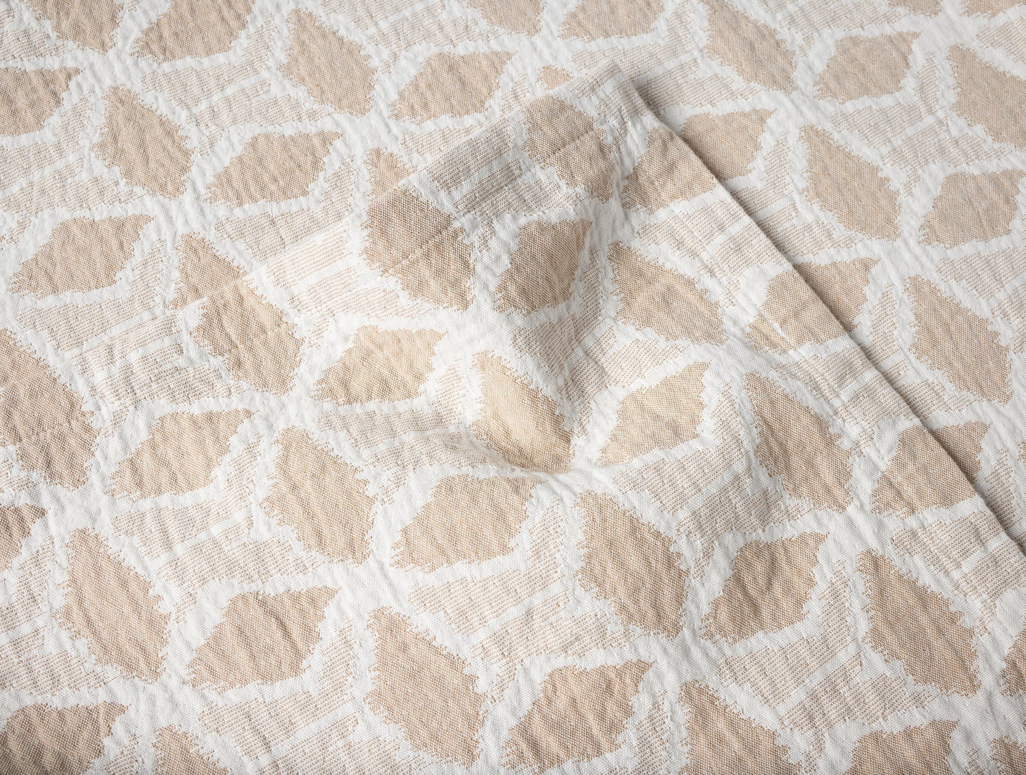 Coyuchi Palomar Coverlet - Thumbnail 2