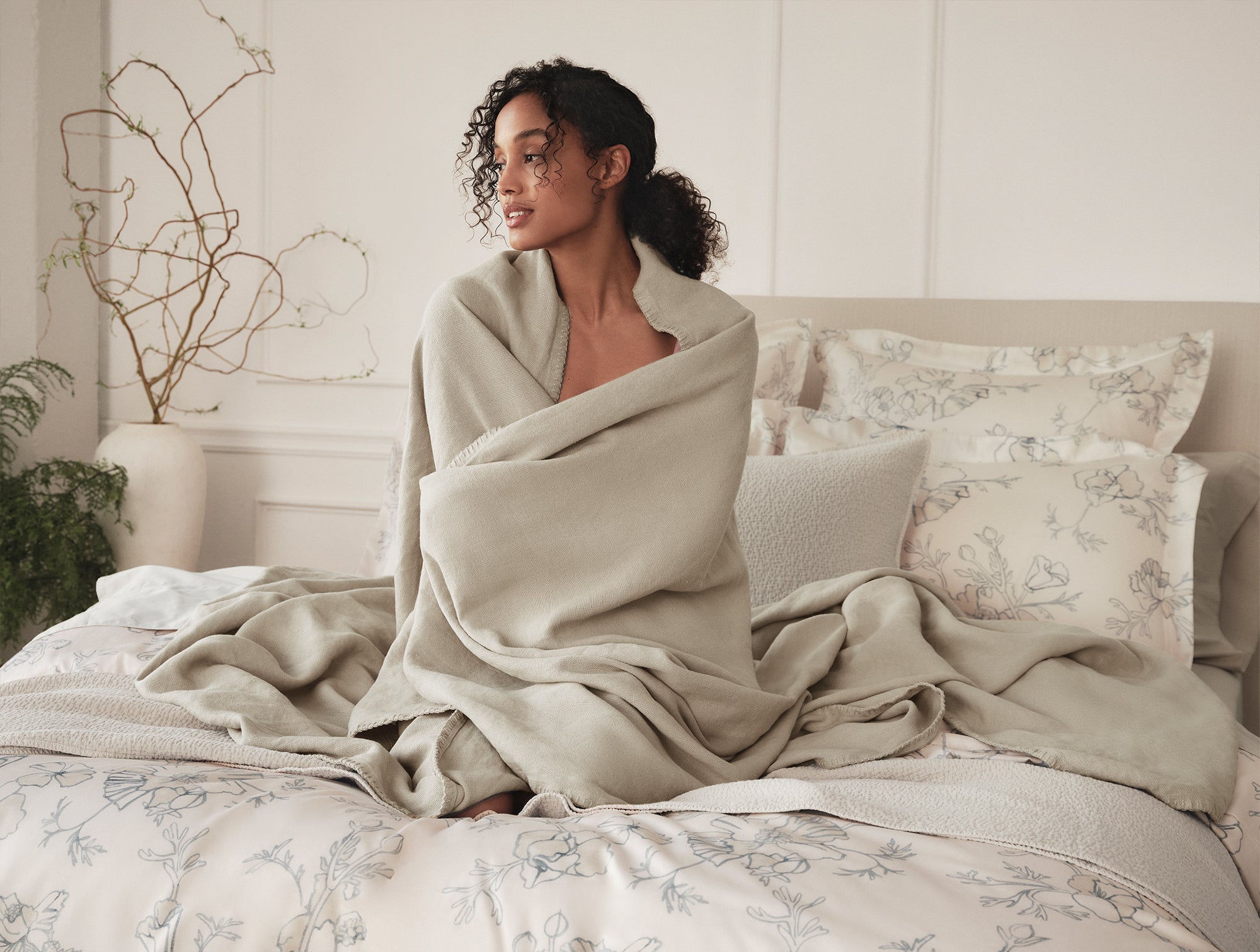 Helena Organic Linen Coverlet