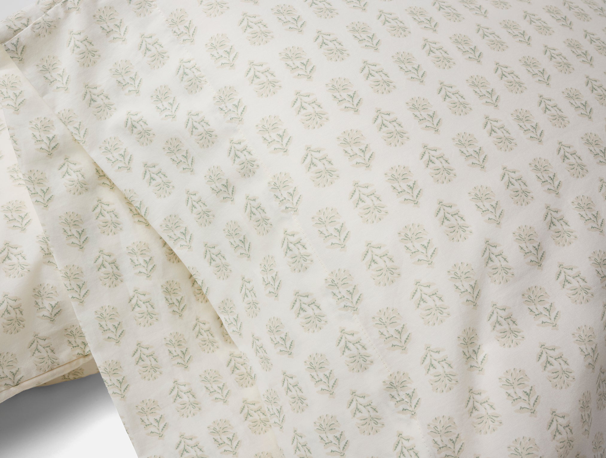 Coyuchi Percale Pillowcases - Thumbnail 3