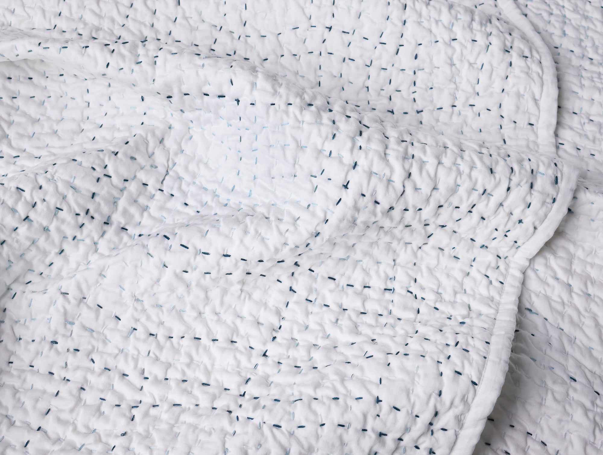 Pebbled Handstitched Organic Toddler Quilt
