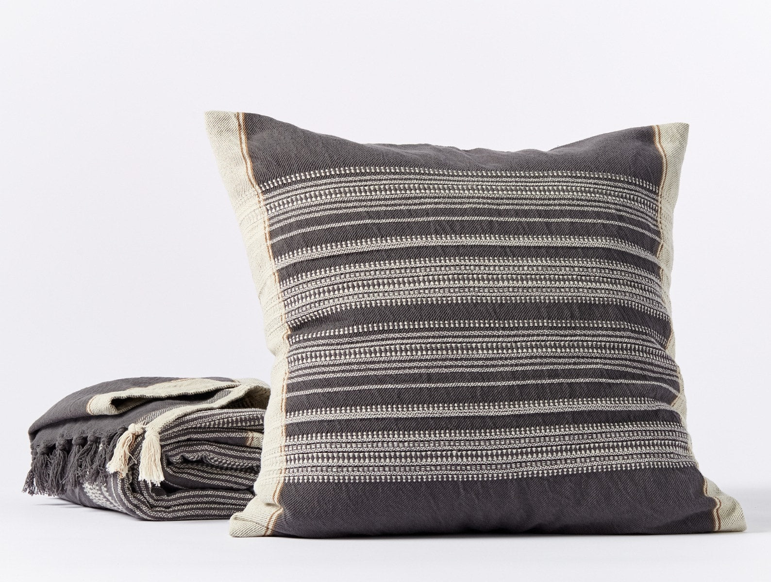 Inyo Organic Dobby Pillow Cover - Renewed
