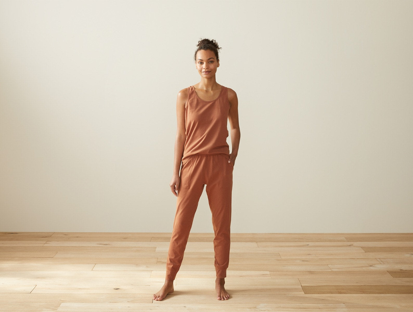 Women's Solstice Organic Jogger | Cinnamon