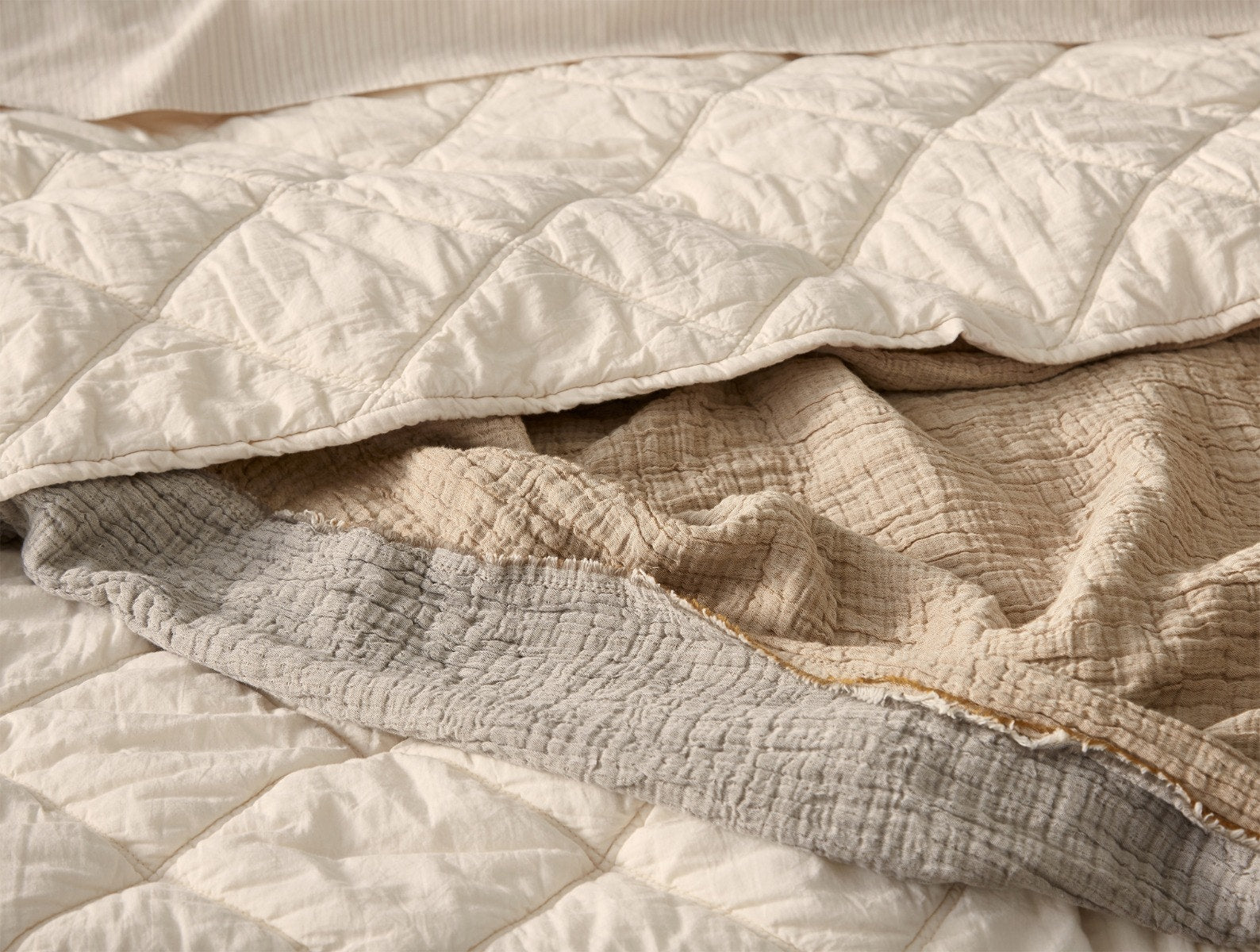 Diamond-Stitched Organic Cotton Comforter 