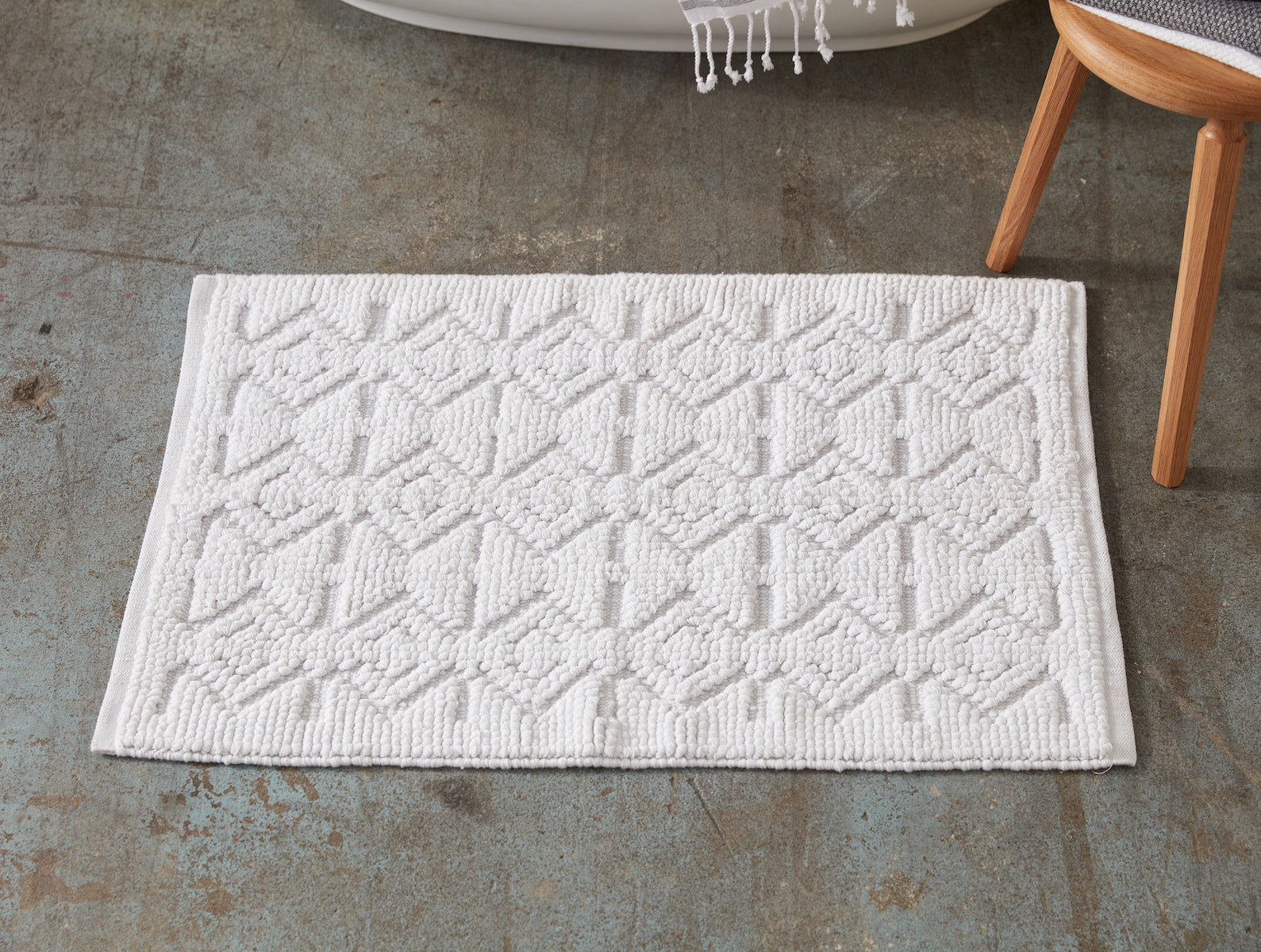 Coyuchi Shag Organic Bath Rug - Alpine White