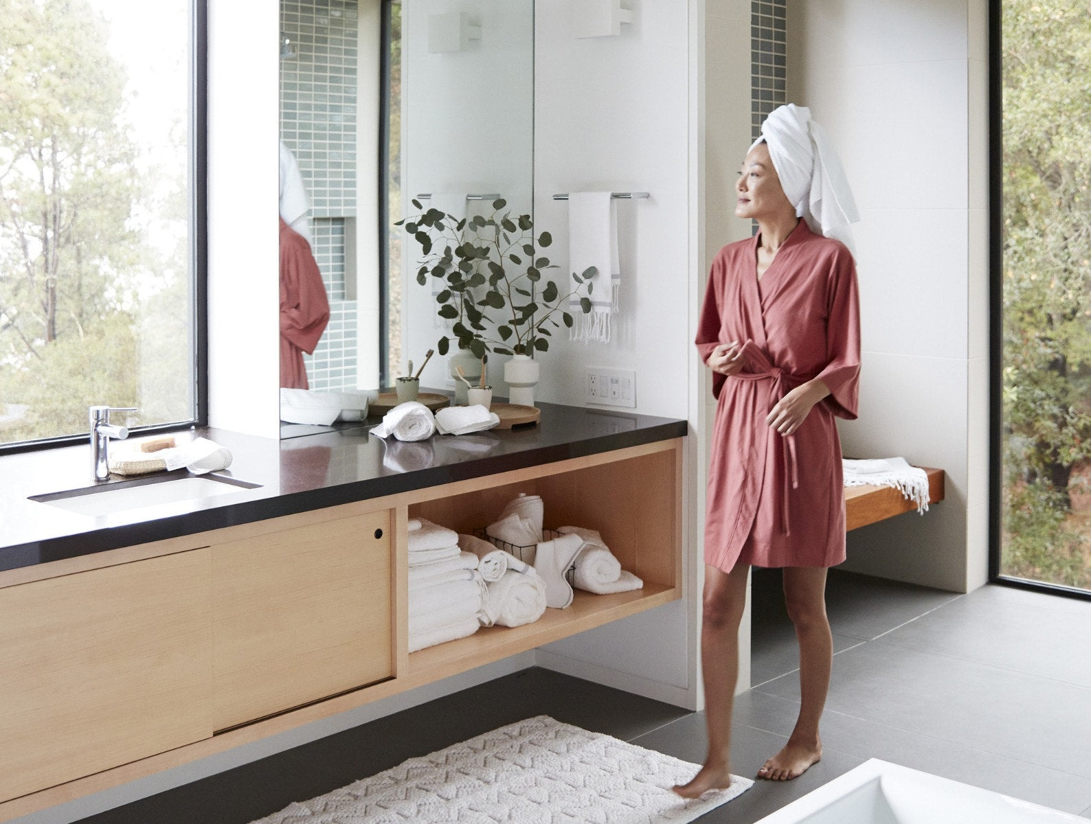 Women's Solstice Organic Short Robe - Renewed