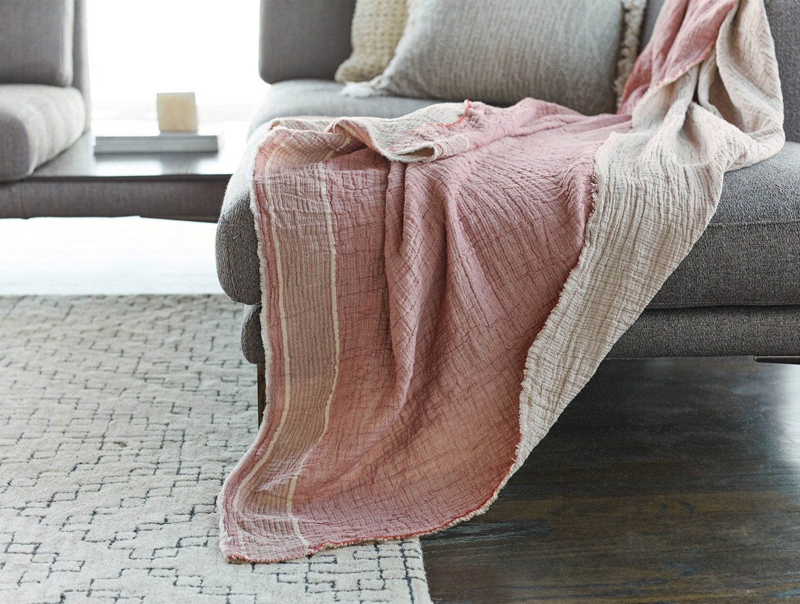 Topanga Organic Matelasse Throw 
