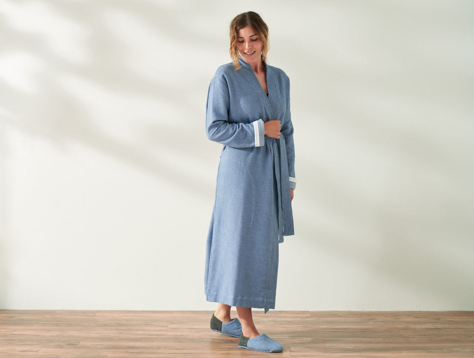Unisex Mediterranean Organic Modern Robe – Coyuchi