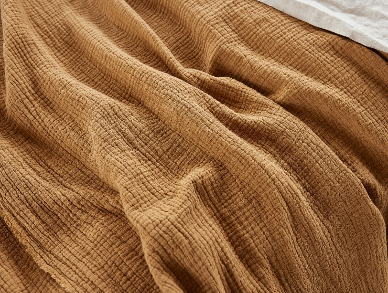 Topanga Organic Matelasse Throw – Coyuchi