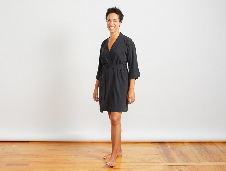 Women's Solstice Organic Short Robe | Deep Graphite