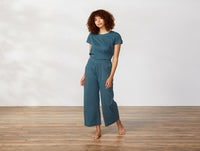Cottonique Women's Cropped Wide Leg Pants Indulge in Effortless Elegance  and Allergy-Proof Bliss: Revel in the Breezy Comfort of a Relax