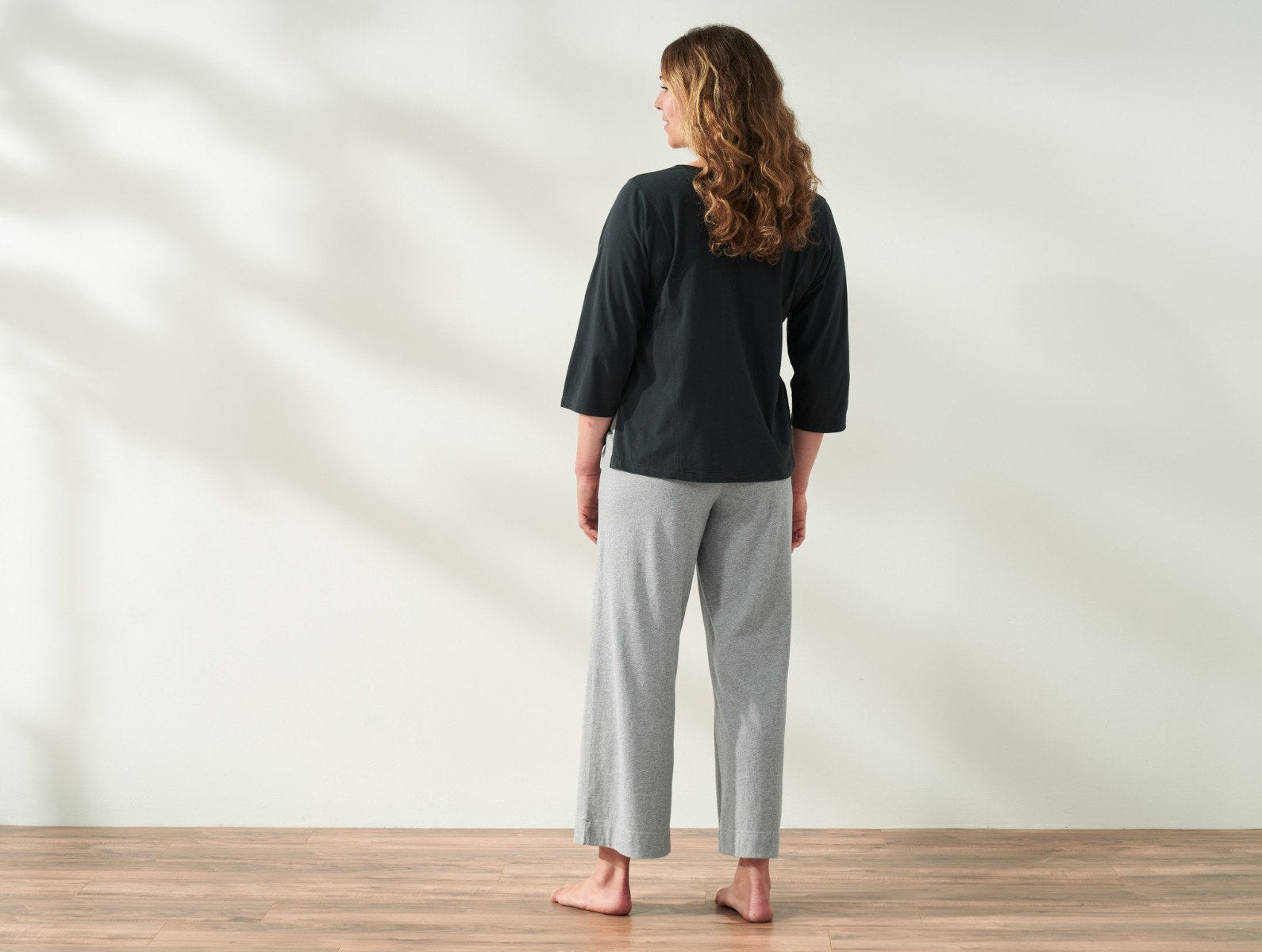 Women's Solstice Organic Wide Leg Crop Pants - Renewed