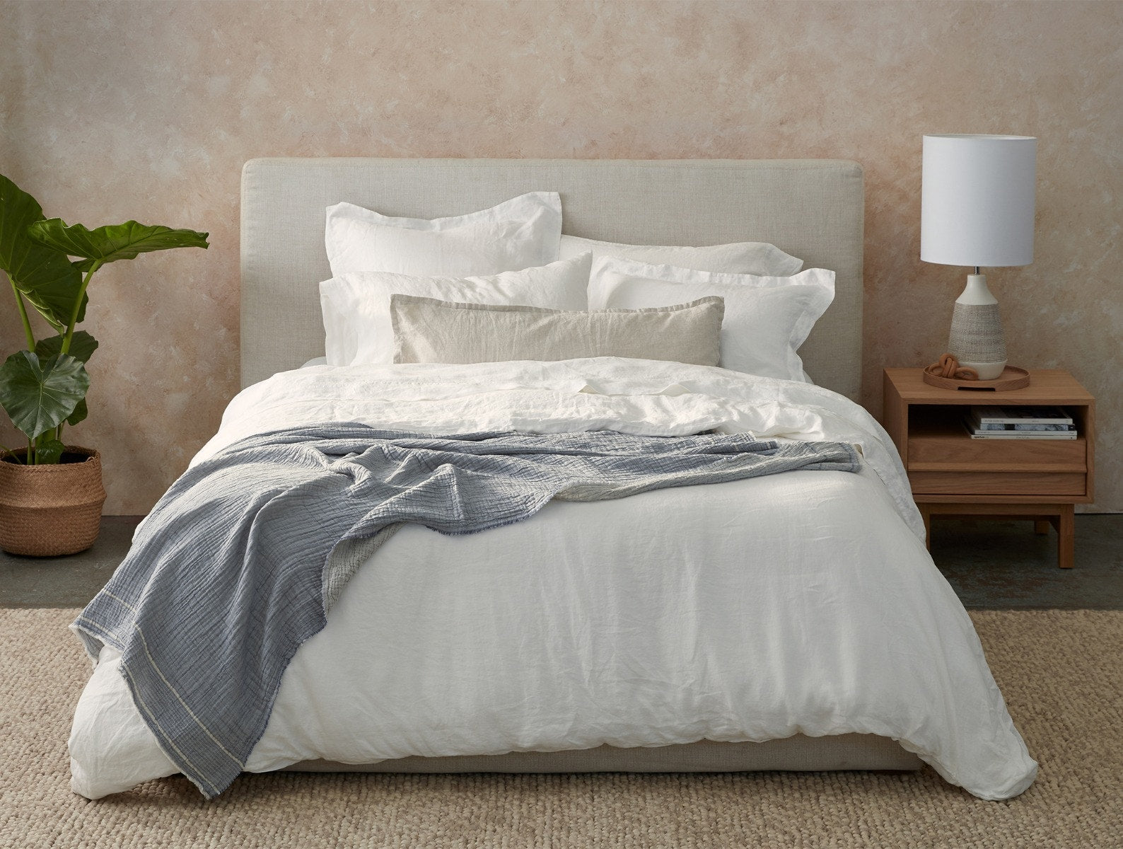 Topanga Organic Matelasse Throw 
