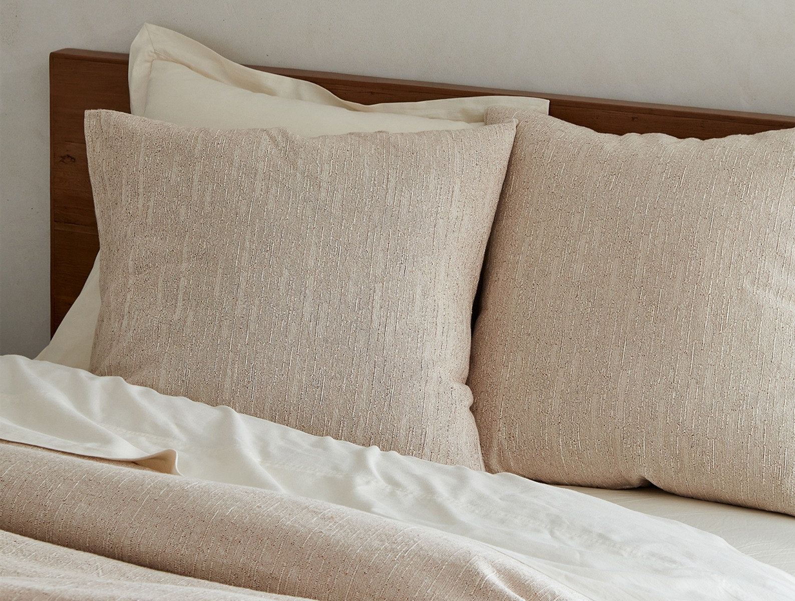 Toro Canyon Organic Sham - Coyuchi 