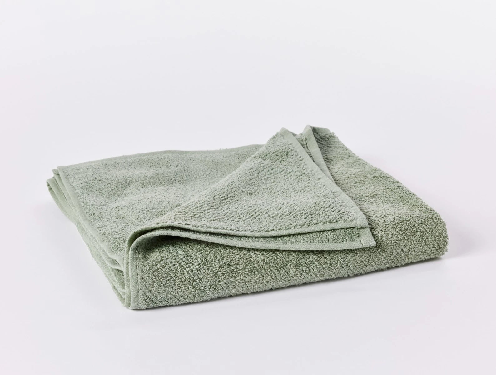 Air Weight Organic Bath Sheet Coyuchi
